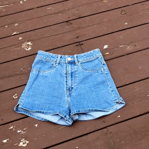 Blue high waisted shorts - Picture 1 of 2